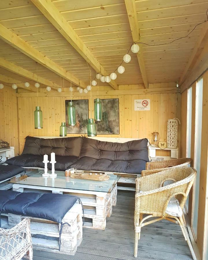 4 Strony Swiata Pokoje I Apartamenty Dzwirzyno Exterior photo